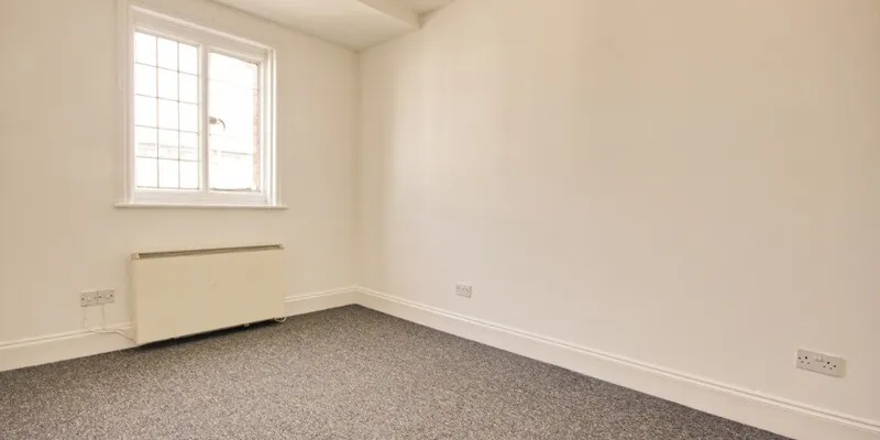 Flat 6 Suffolk House, 82 Eastgate Street, Gloucester, GL1 1QN