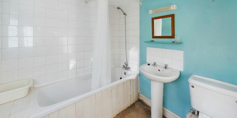 9 Grove Place, Manor Road, Alcombe, TA24 6EN