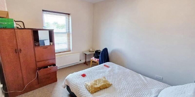 Flat 4 Chestnut House, 127 High Street, Poole, BH15 1AN