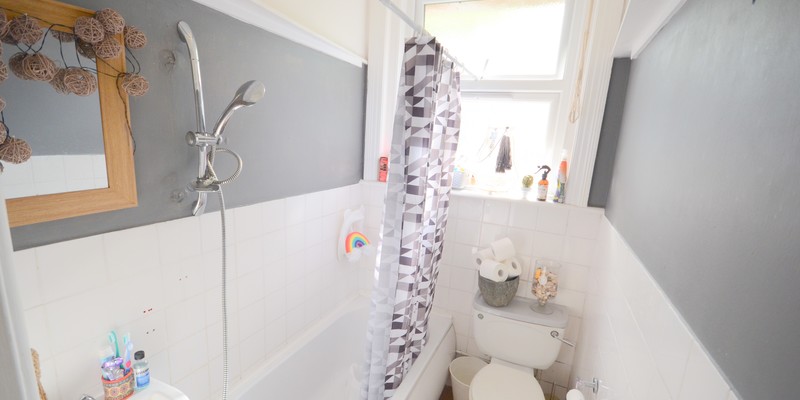 Flat 4, 53 St. Peters Road, Bournemouth, BH1 2LA