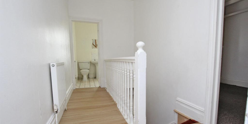 2nd Floor Flat, 583 Christchurch Rd, Bournemouth, BH1 4AN