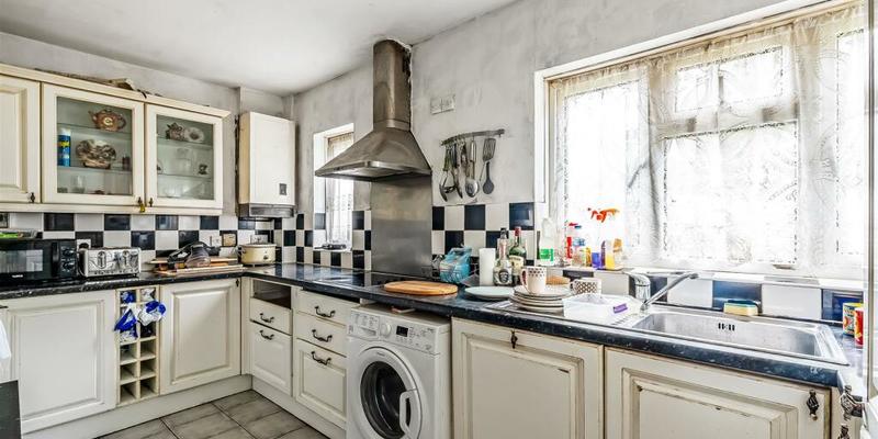 191 Mill Lane, Hurst Green, Oxted, RH8 9DE