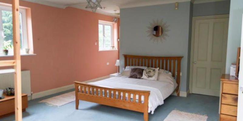 Rowfant Cottage, Wallage Lane, Rowfant, Crawley Down, RH10 4NG