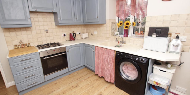 4 Queens Square, Winterborne Whitechurch, Blandford Forum, DT11 0AF