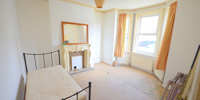 35a Richmond Park Road, Charminster, Bournemouth, BH88TT