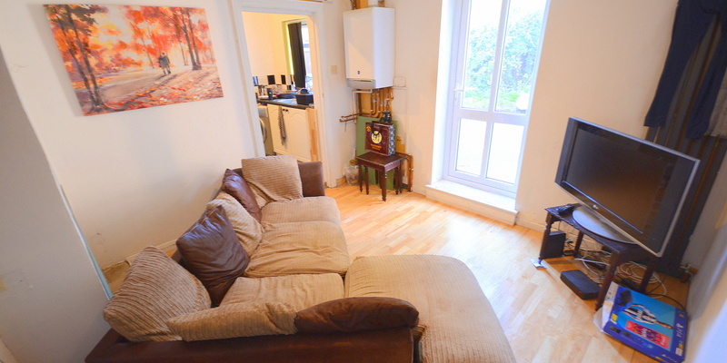 35a Richmond Park Road, Charminster, Bournemouth, BH88TT