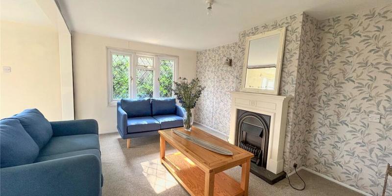 Chase Lodge, Cashmoor, DT11 8DN