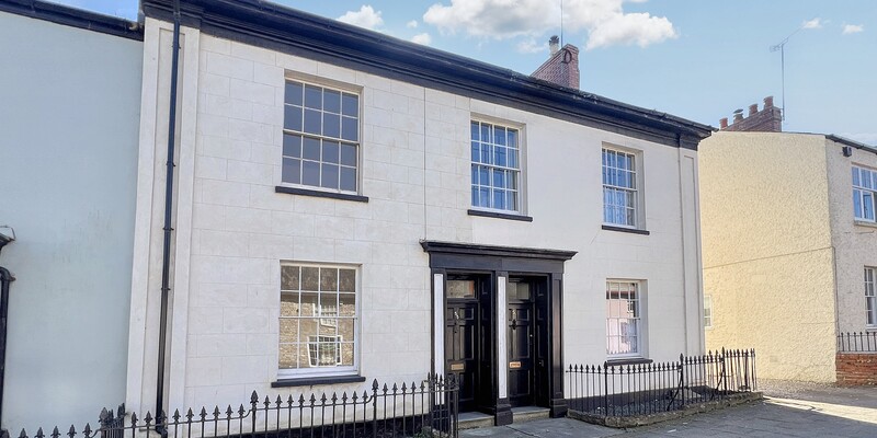 55 High Street, Chard, TA20 1QW