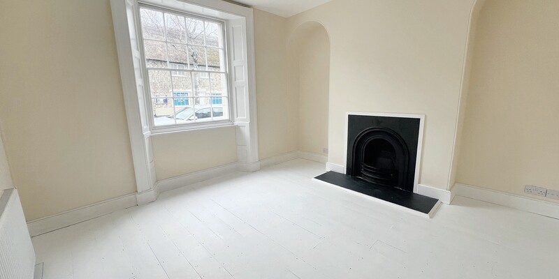 55 High Street, Chard, TA20 1QW