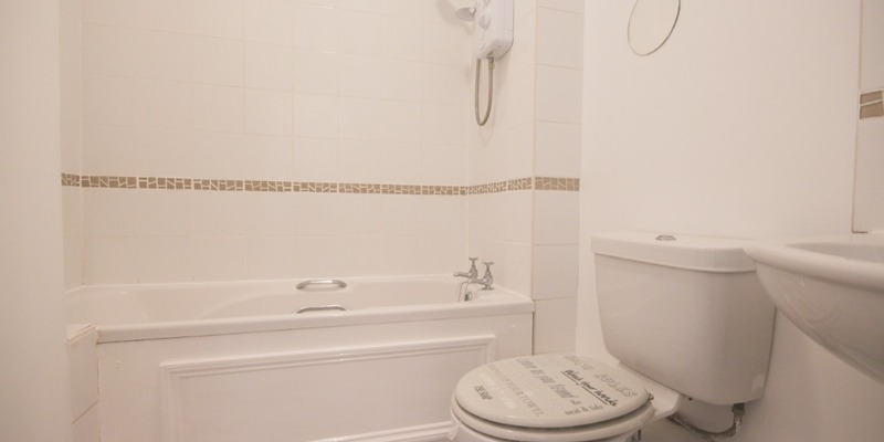 Flat 6 Suffolk House, 82 Eastgate Street, Gloucester, GL1 1QN