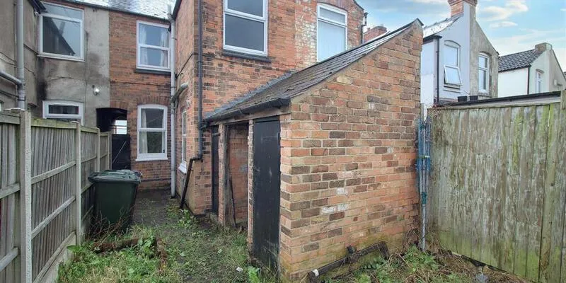 28 Dale Road, Carlton, Nottingham, NG4 1GT