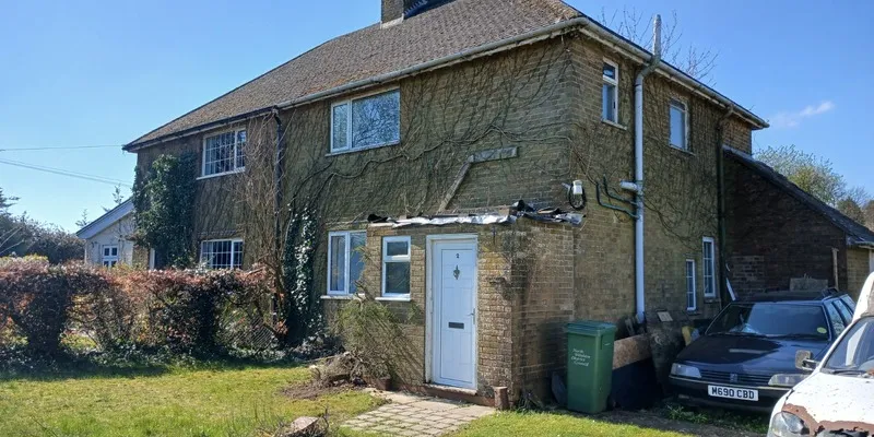 2 Totts Lane, North Colerne, Chippenham, SN14 8QS