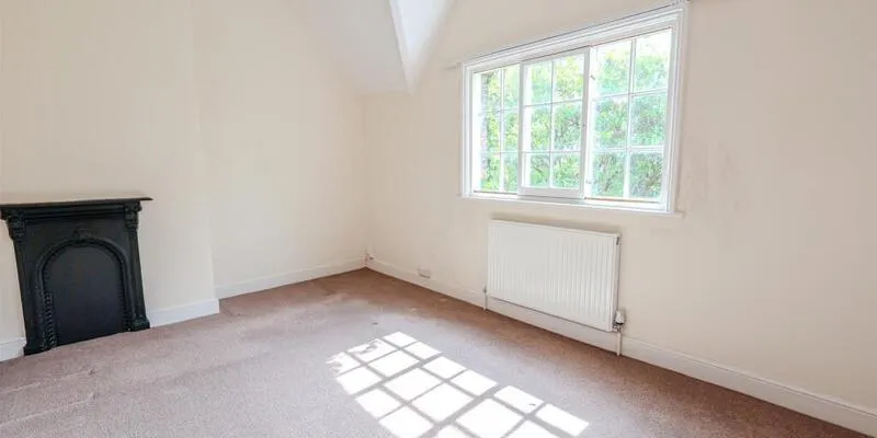 2 Glebe Cottages, Wilford, NG11 7AH