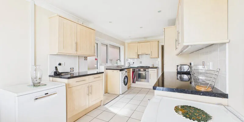 150 West Way, Broadstone, BH18 9LN