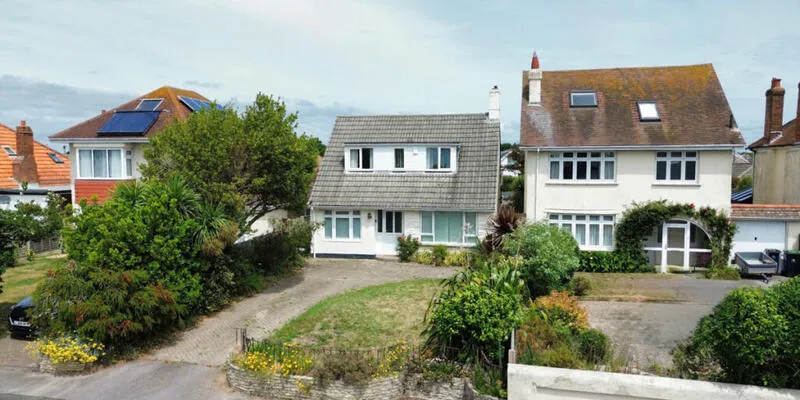 60 Pauntley Road, Mudeford, Christchurch, BH23 3JW