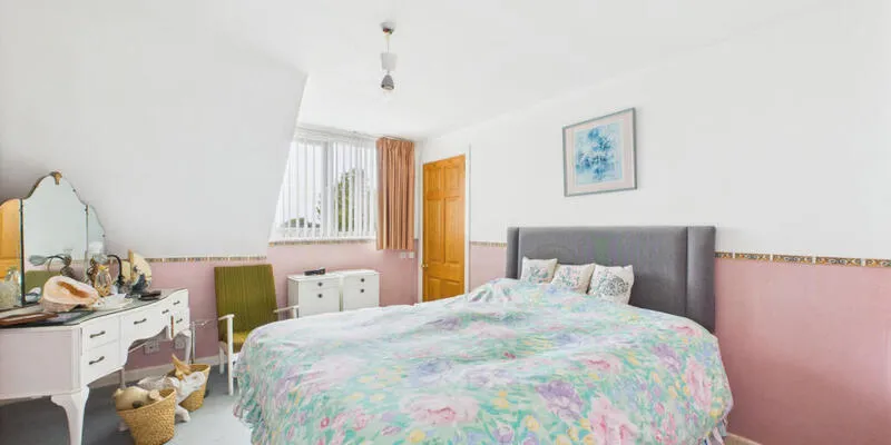 60 Pauntley Road, Mudeford, Christchurch, BH23 3JW