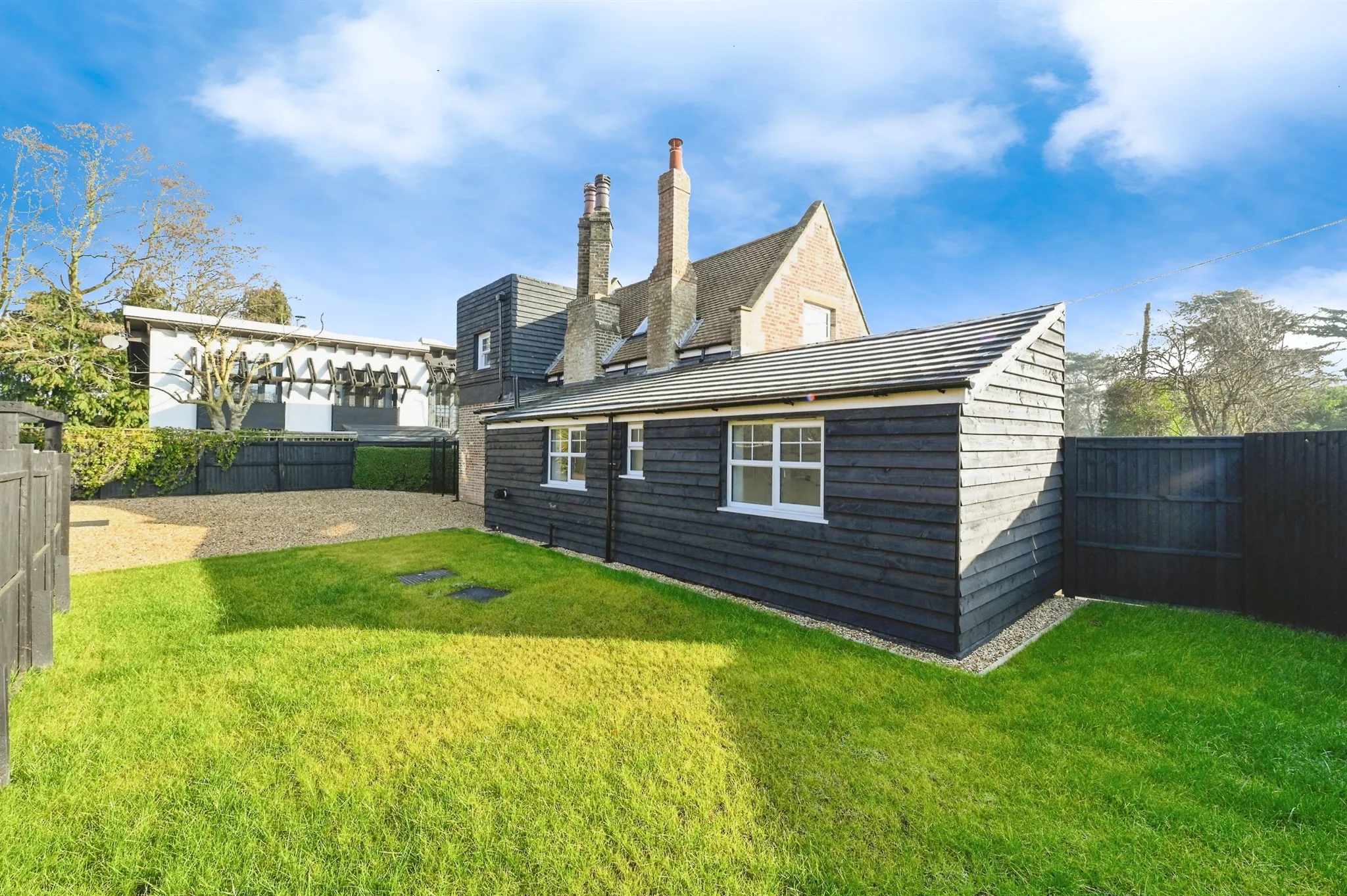 4 bed Detached
