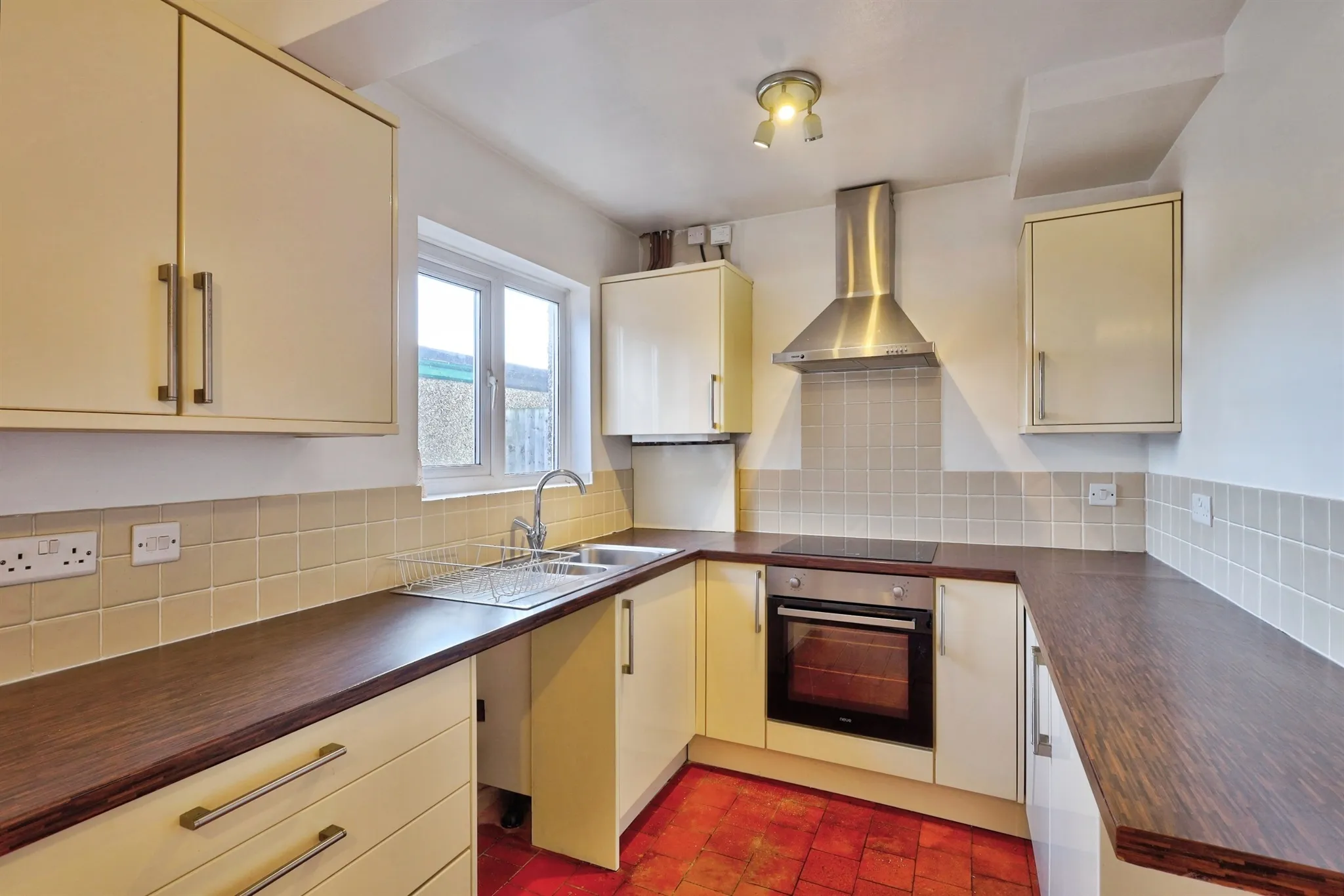3 bed Semi-Detached