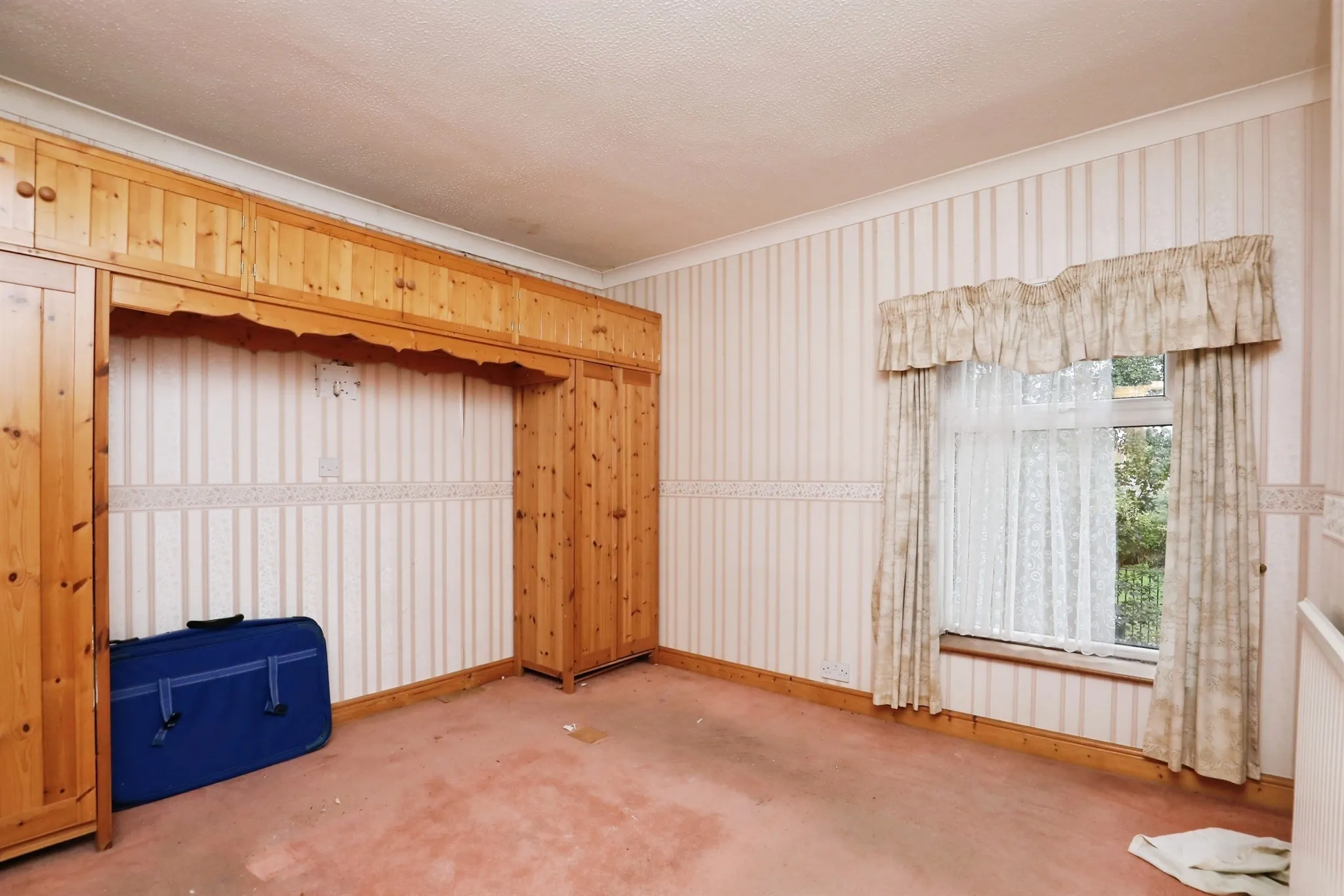 3 bed Terraced
