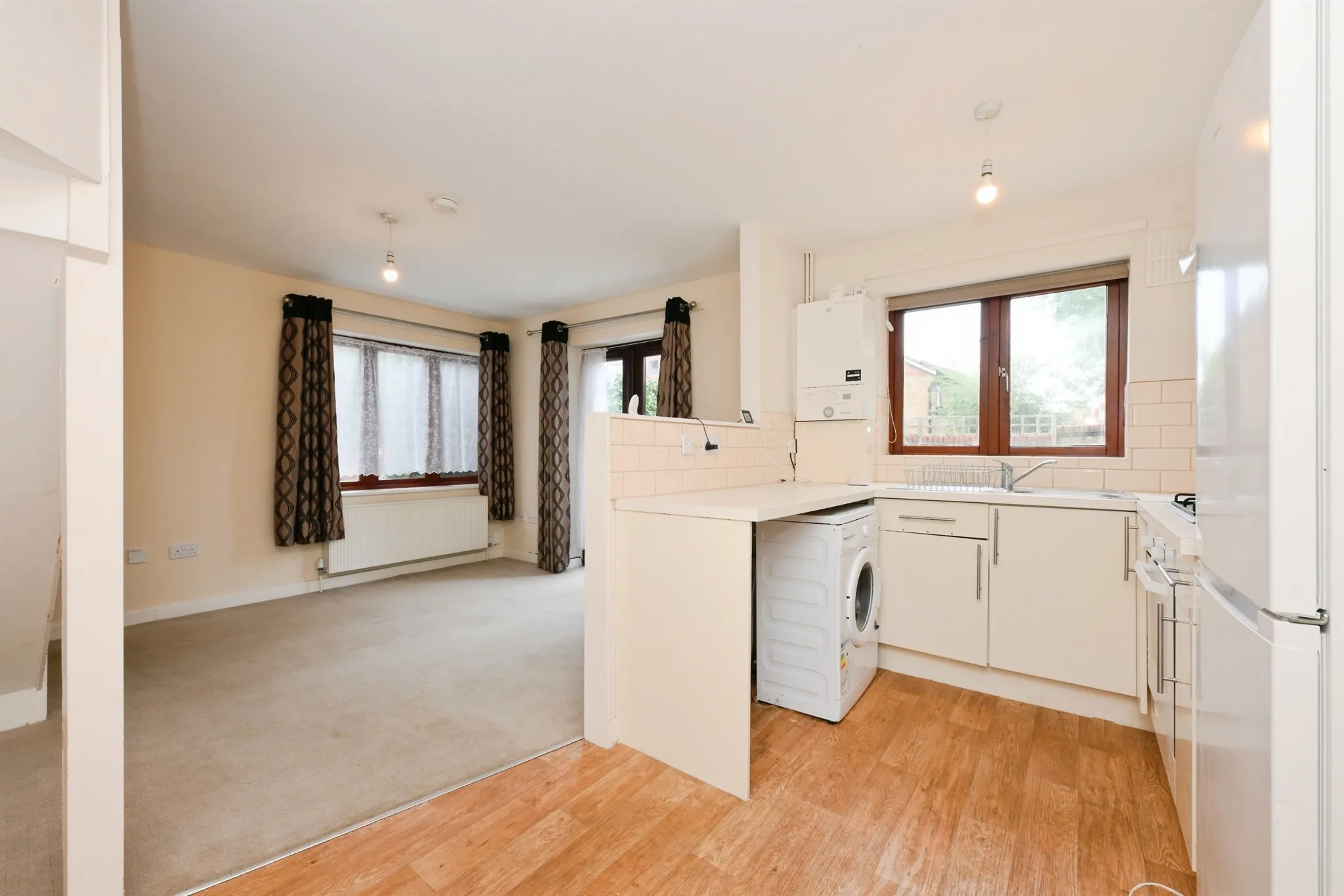 2 bed Semi-Detached