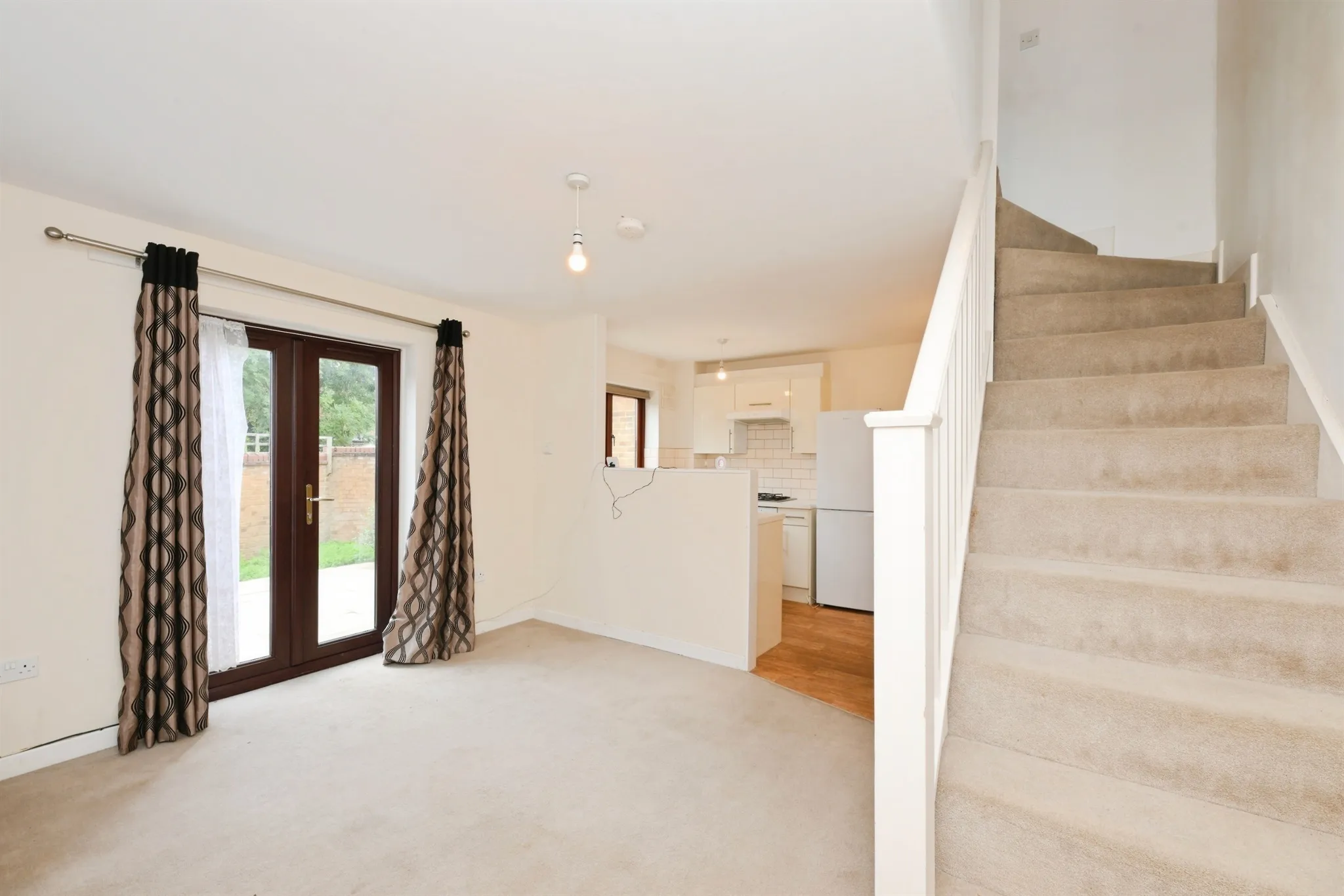 2 bed Semi-Detached