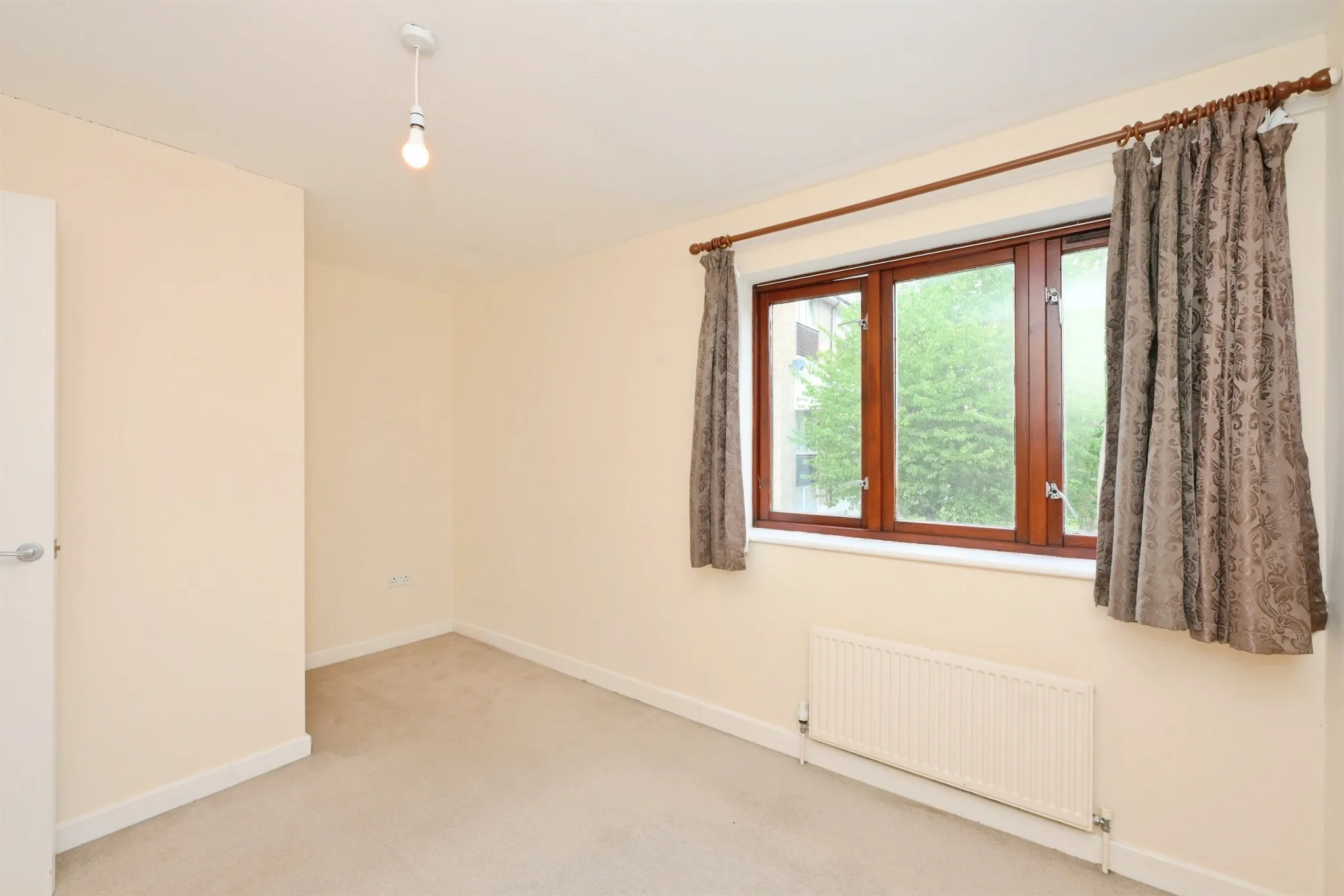 2 bed Semi-Detached