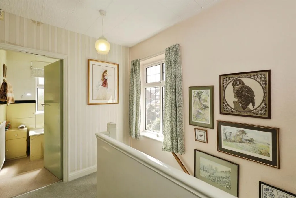 3 bed Semi-Detached