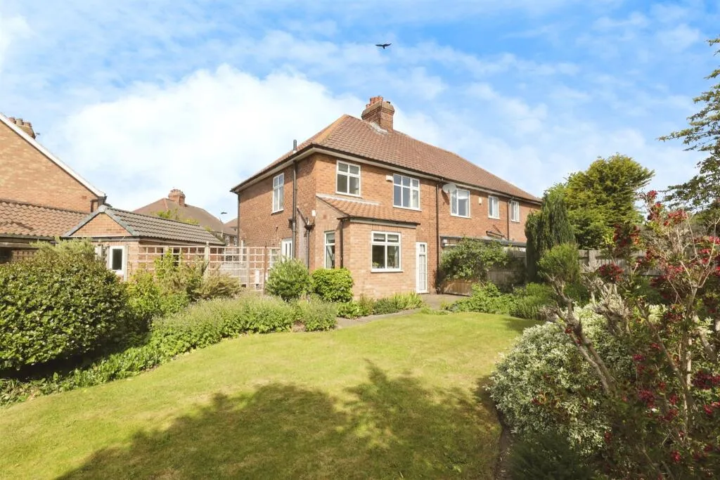 3 bed Semi-Detached