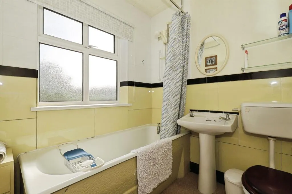3 bed Semi-Detached
