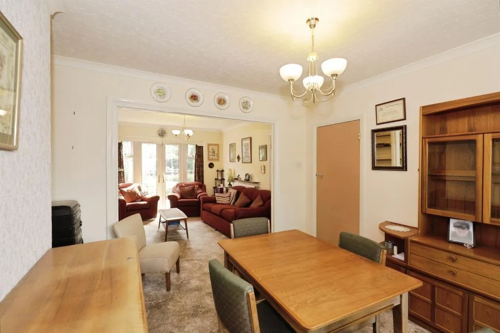3 bed Semi-Detached