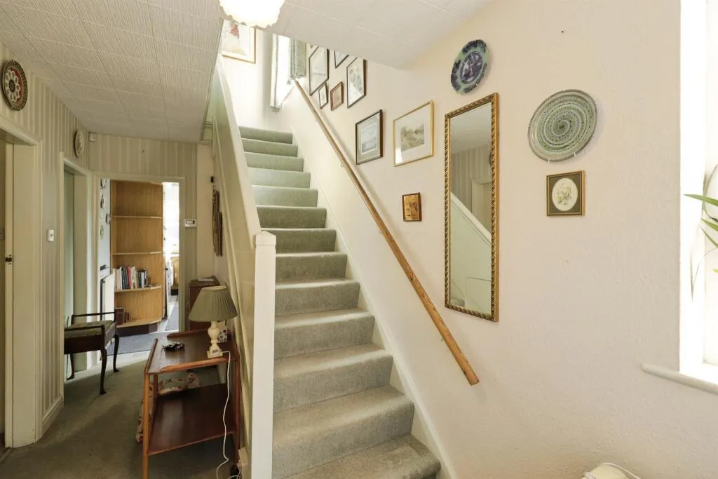 3 bed Semi-Detached