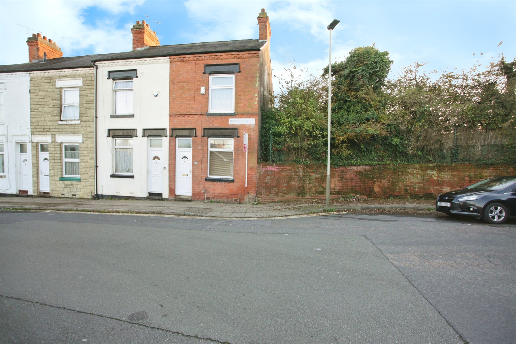 2 bed End of Terrace