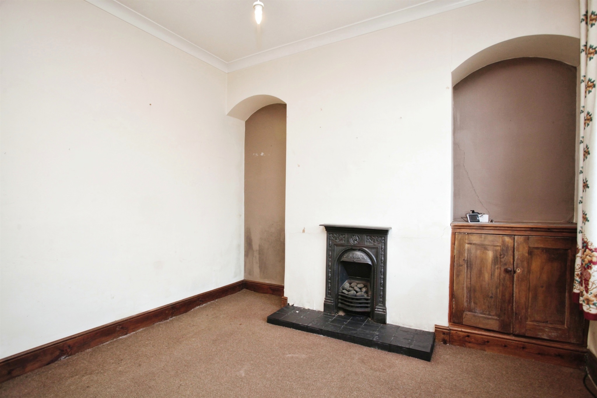 2 bed End of Terrace
