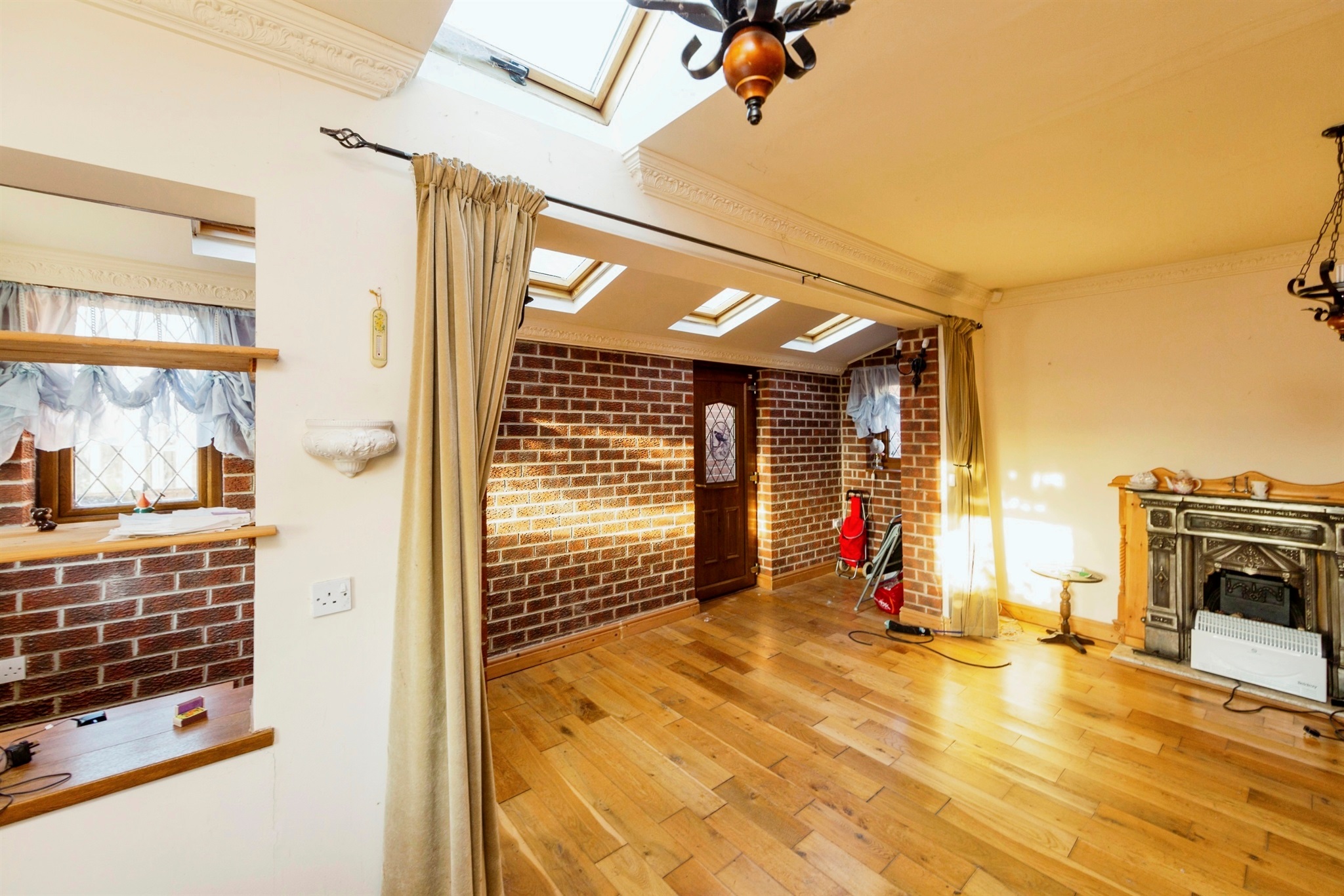 2 bed Detached Bungalow