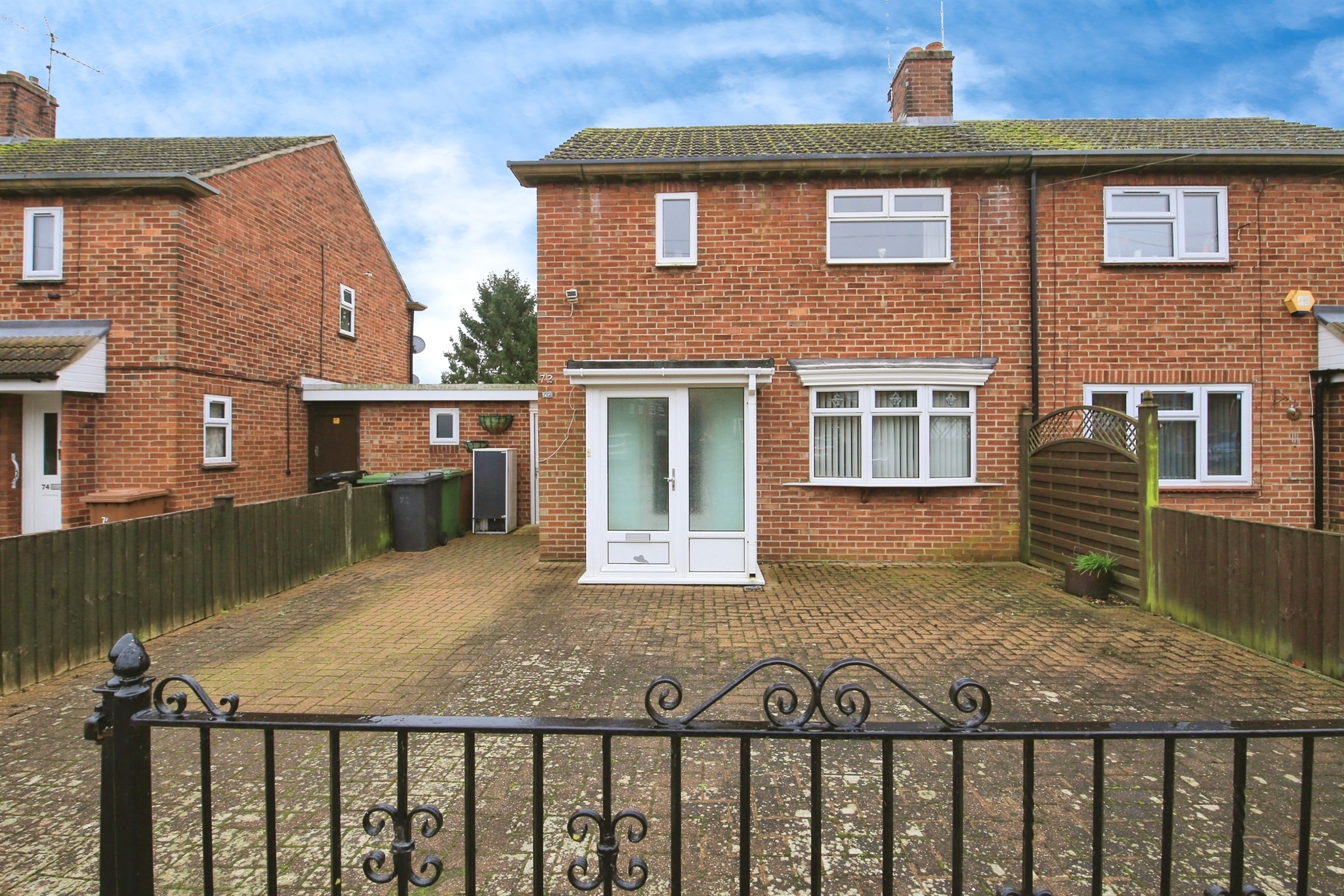 2 bed Semi-Detached