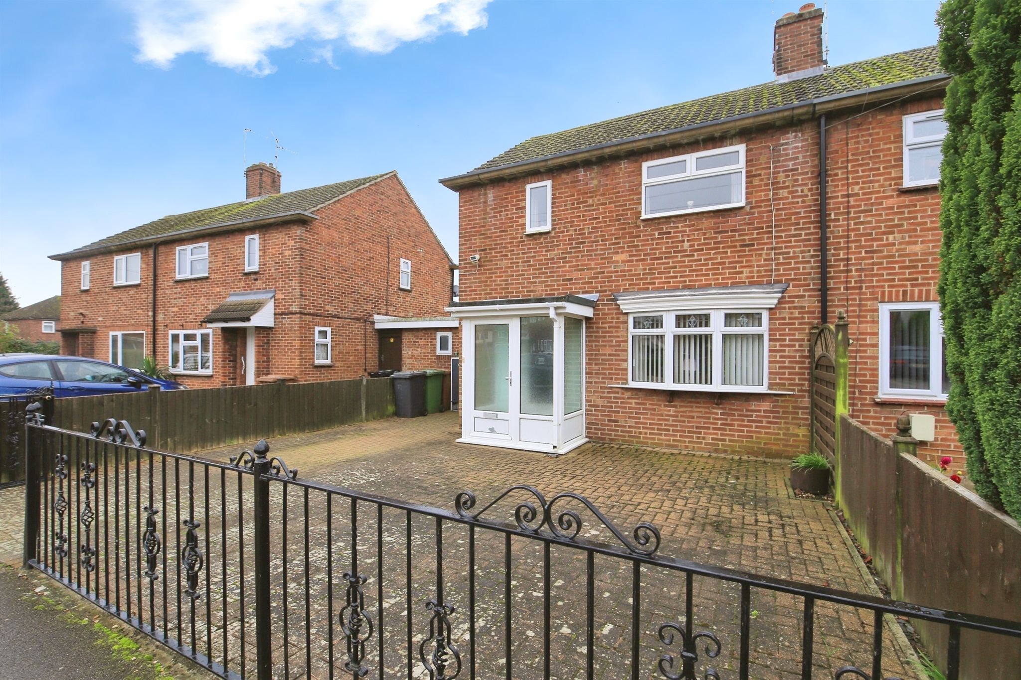2 bed Semi-Detached