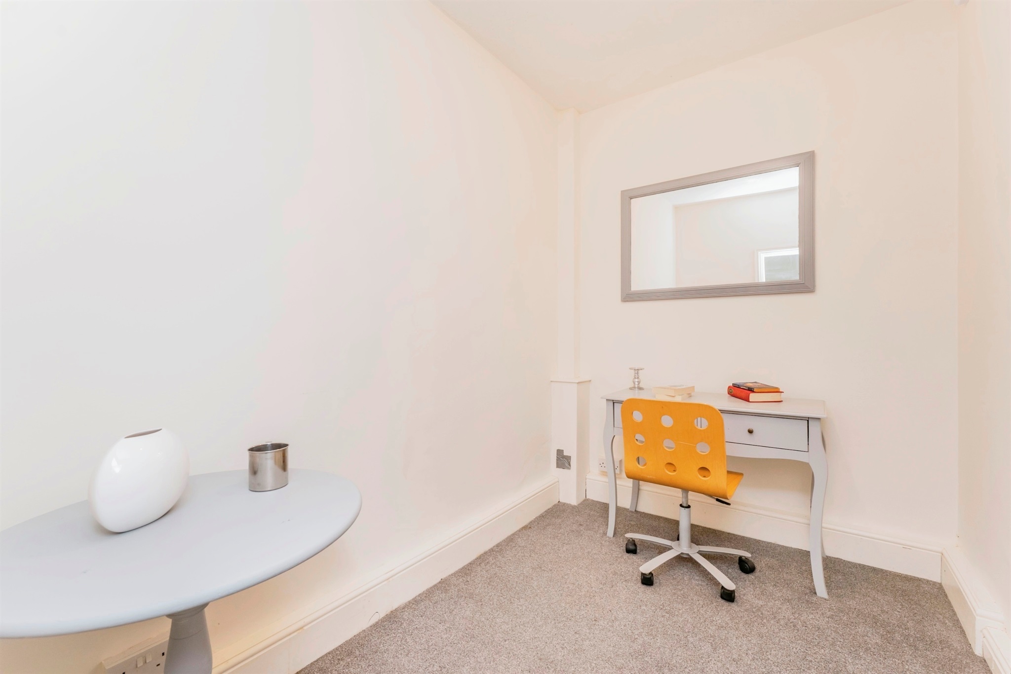 2 bed Ground Flat