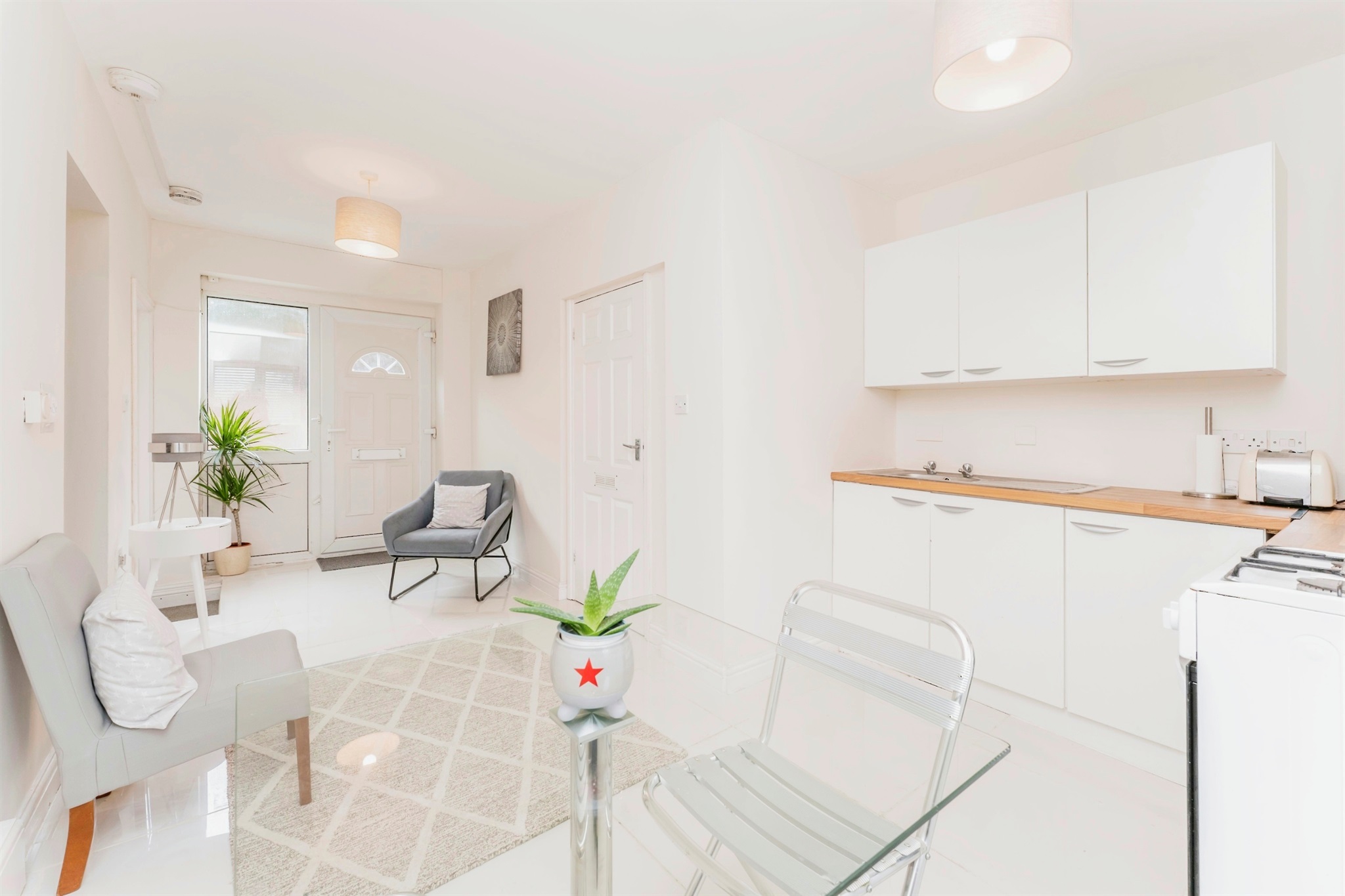 2 bed Ground Flat