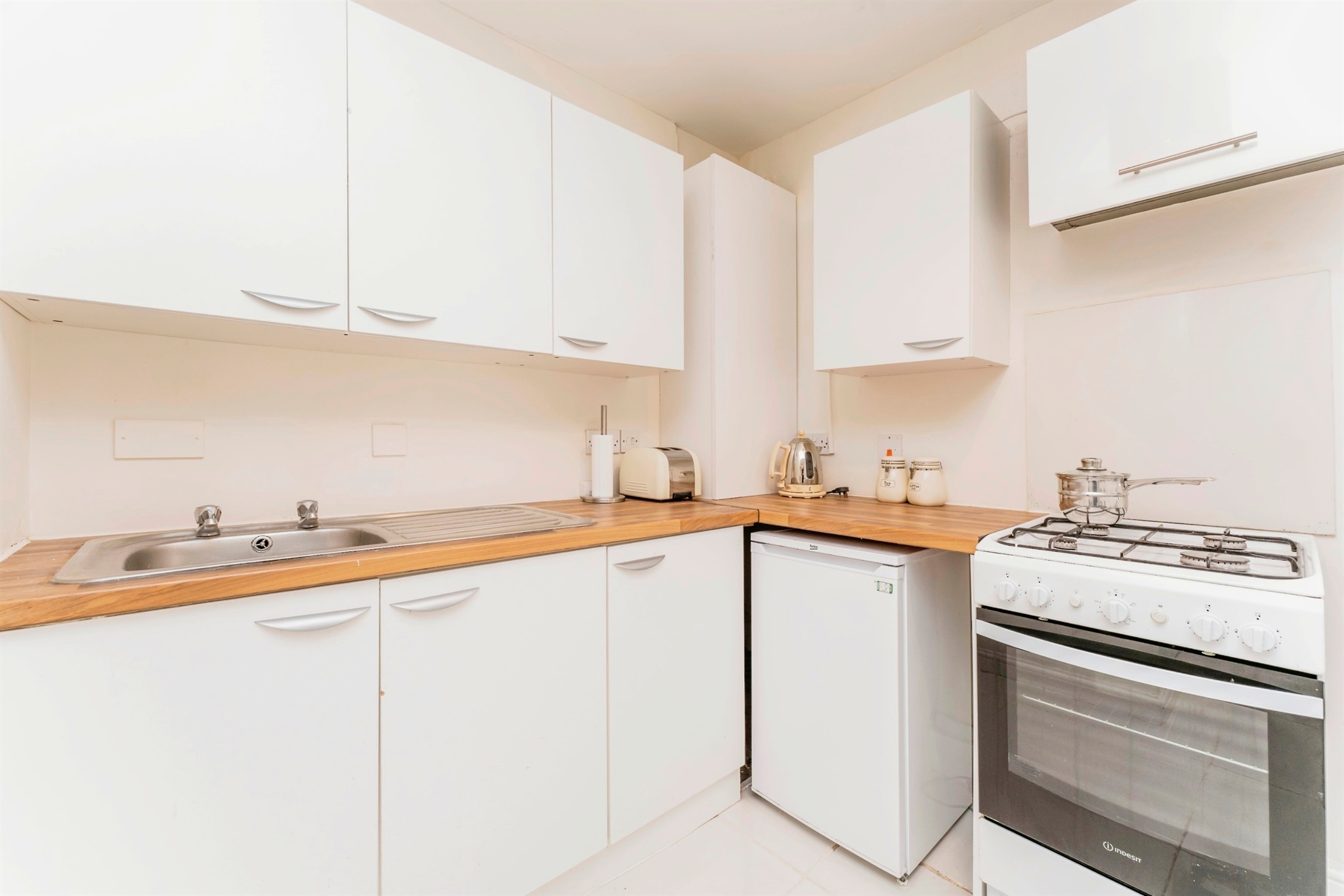 2 bed Ground Flat
