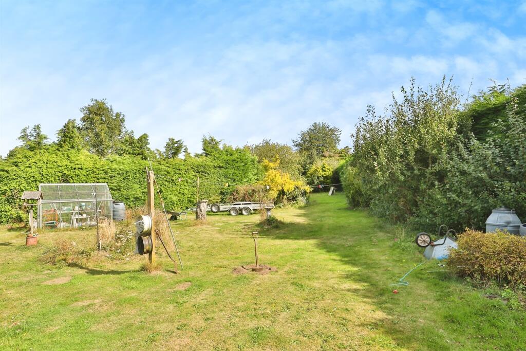 3 bed Detached Bungalow