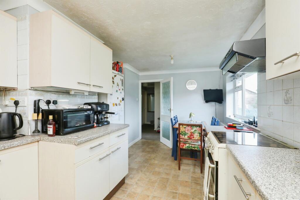 3 bed Detached Bungalow