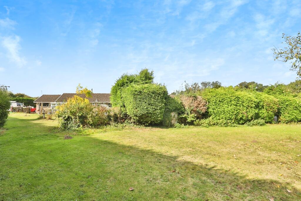 3 bed Detached Bungalow
