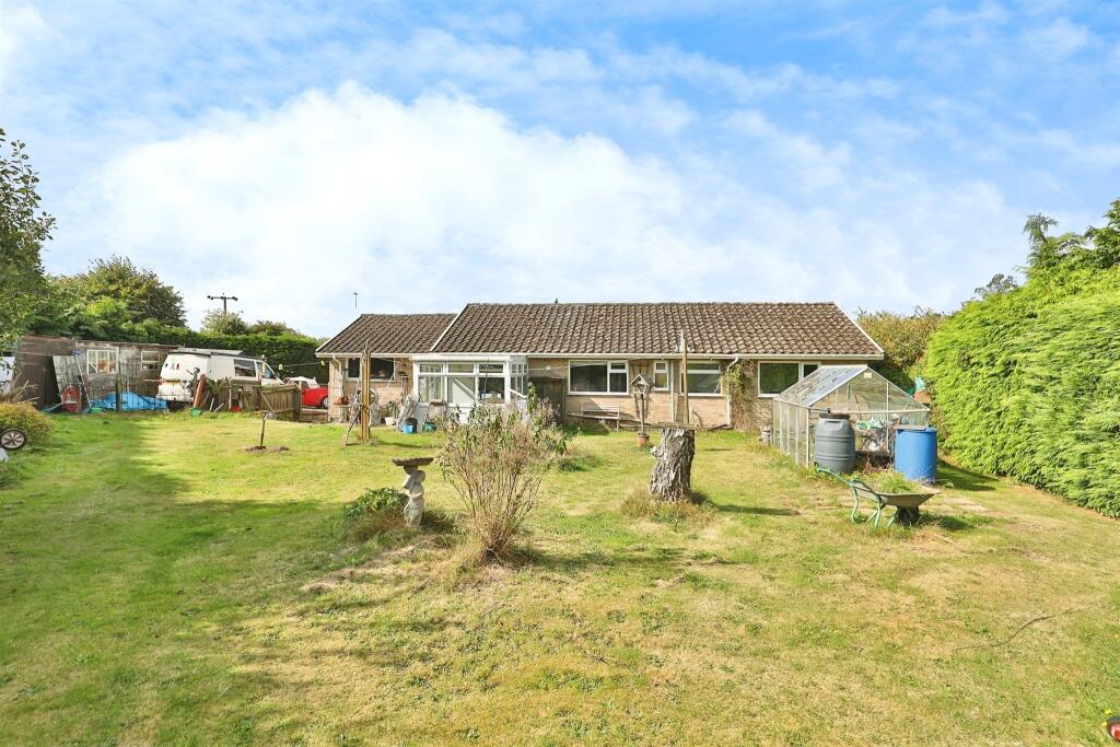 3 bed Detached Bungalow