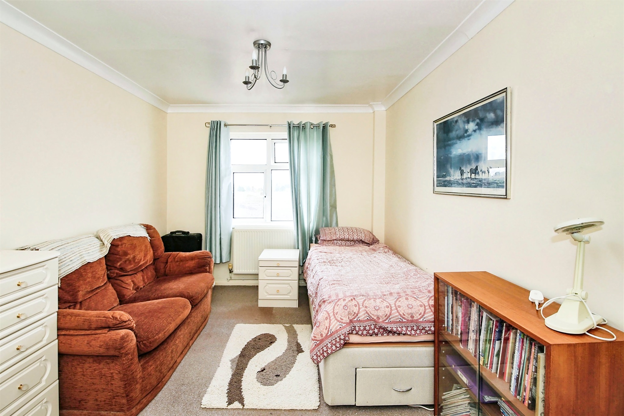 2 bed Maisonette