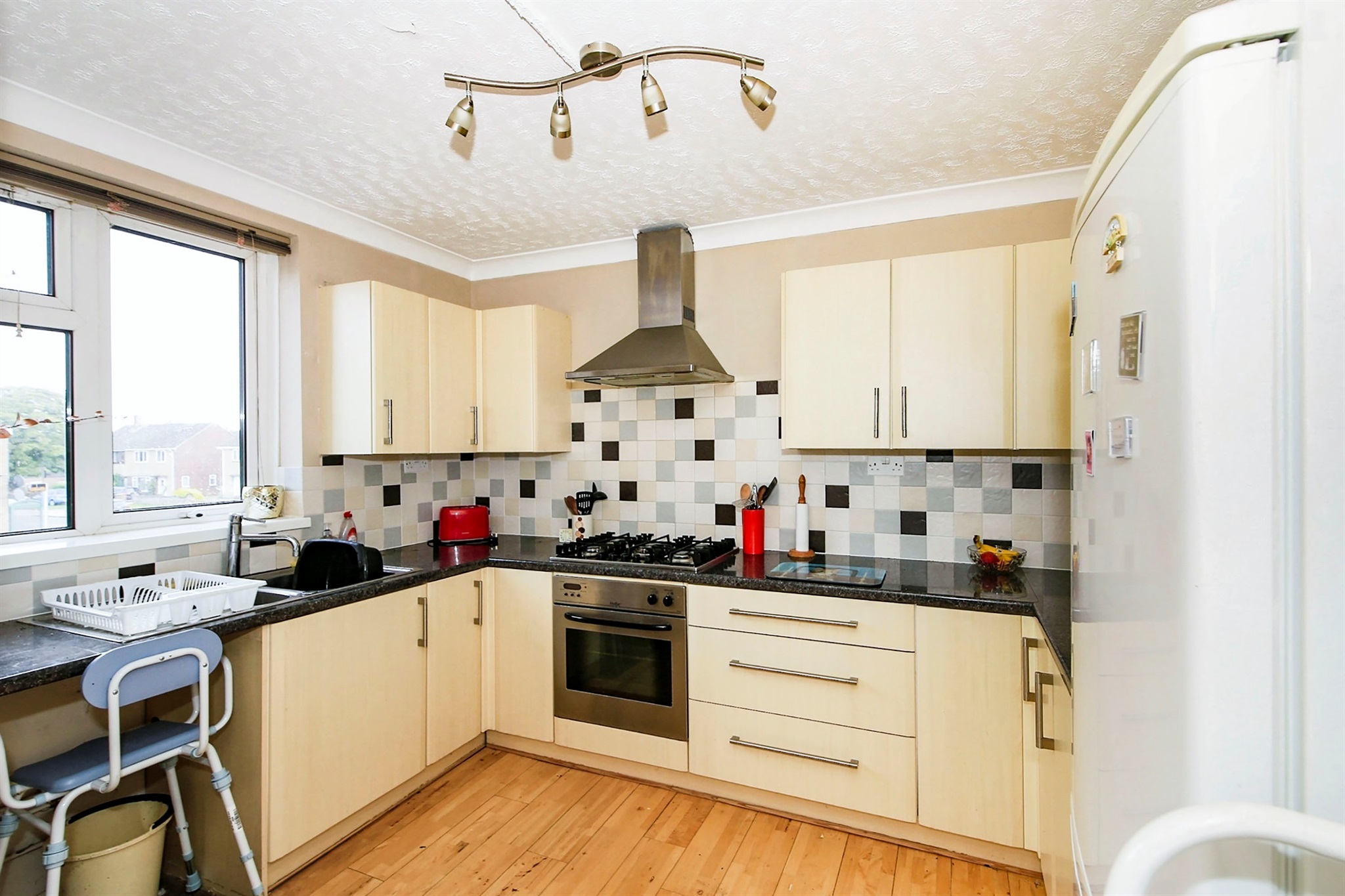 2 bed Maisonette