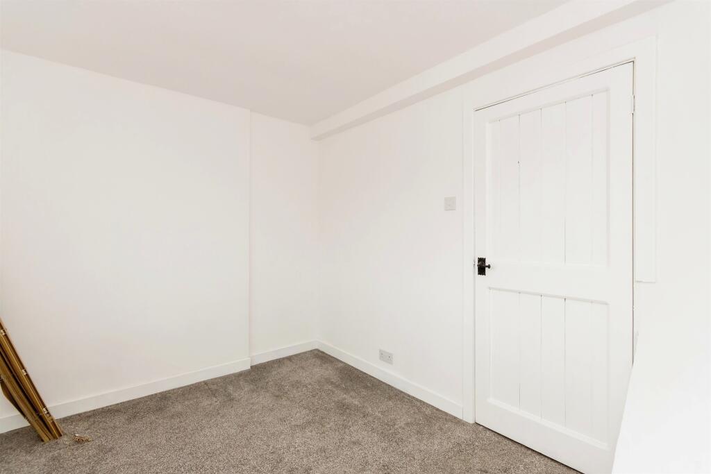 2 bed End of Terrace