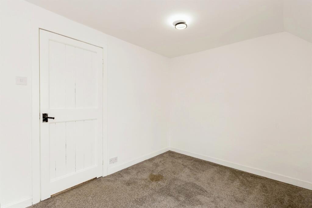 2 bed End of Terrace