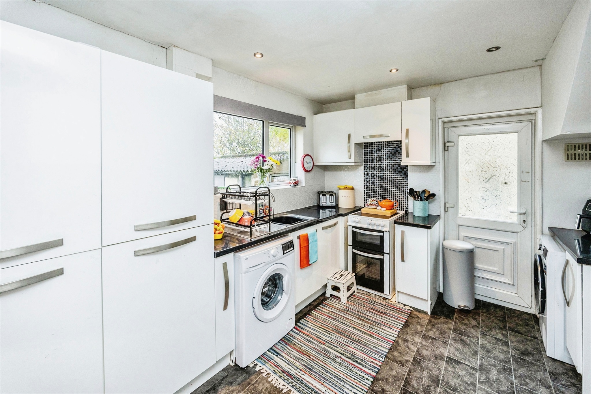 3 bed Semi-Detached