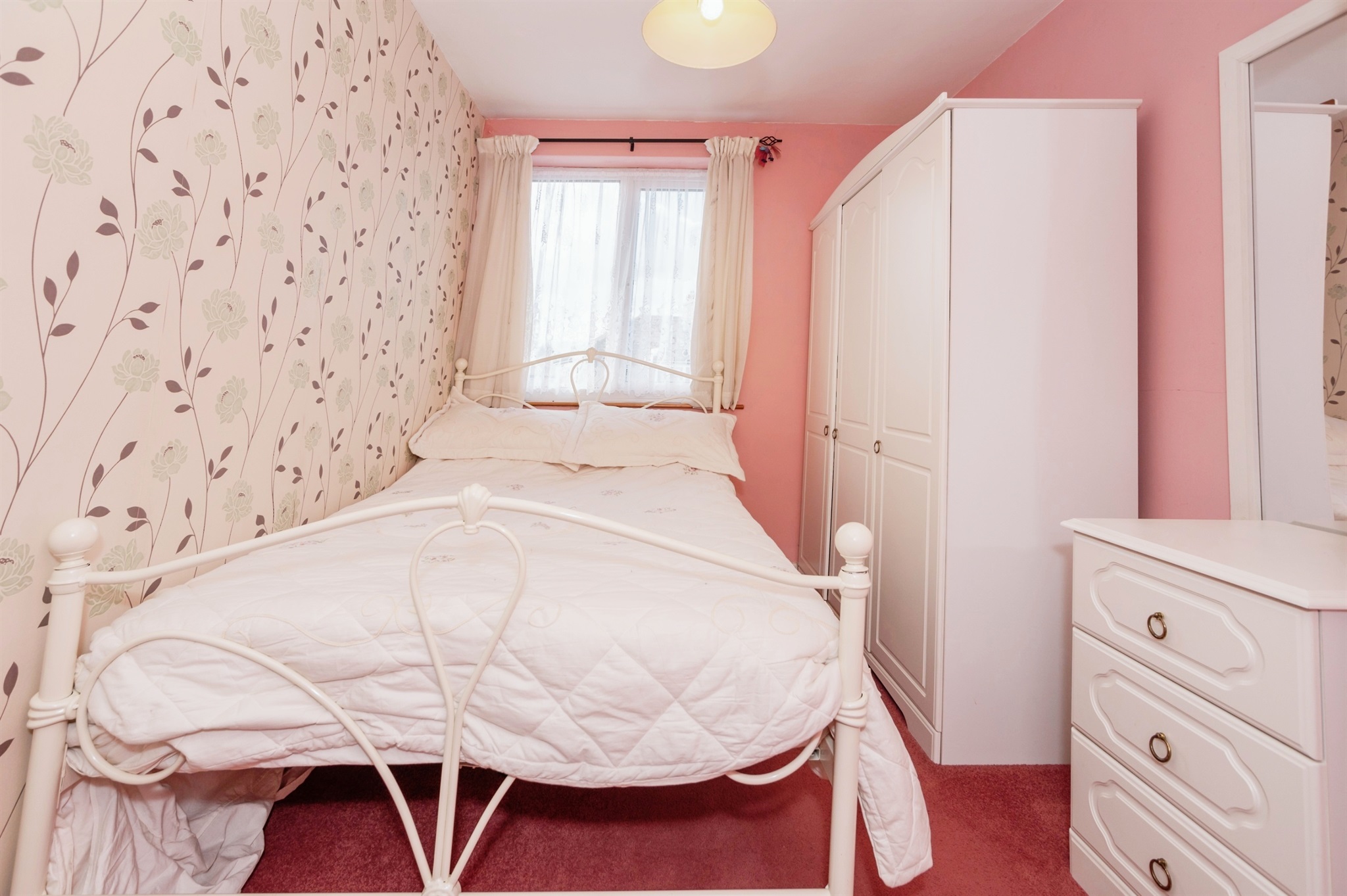 3 bed Terraced