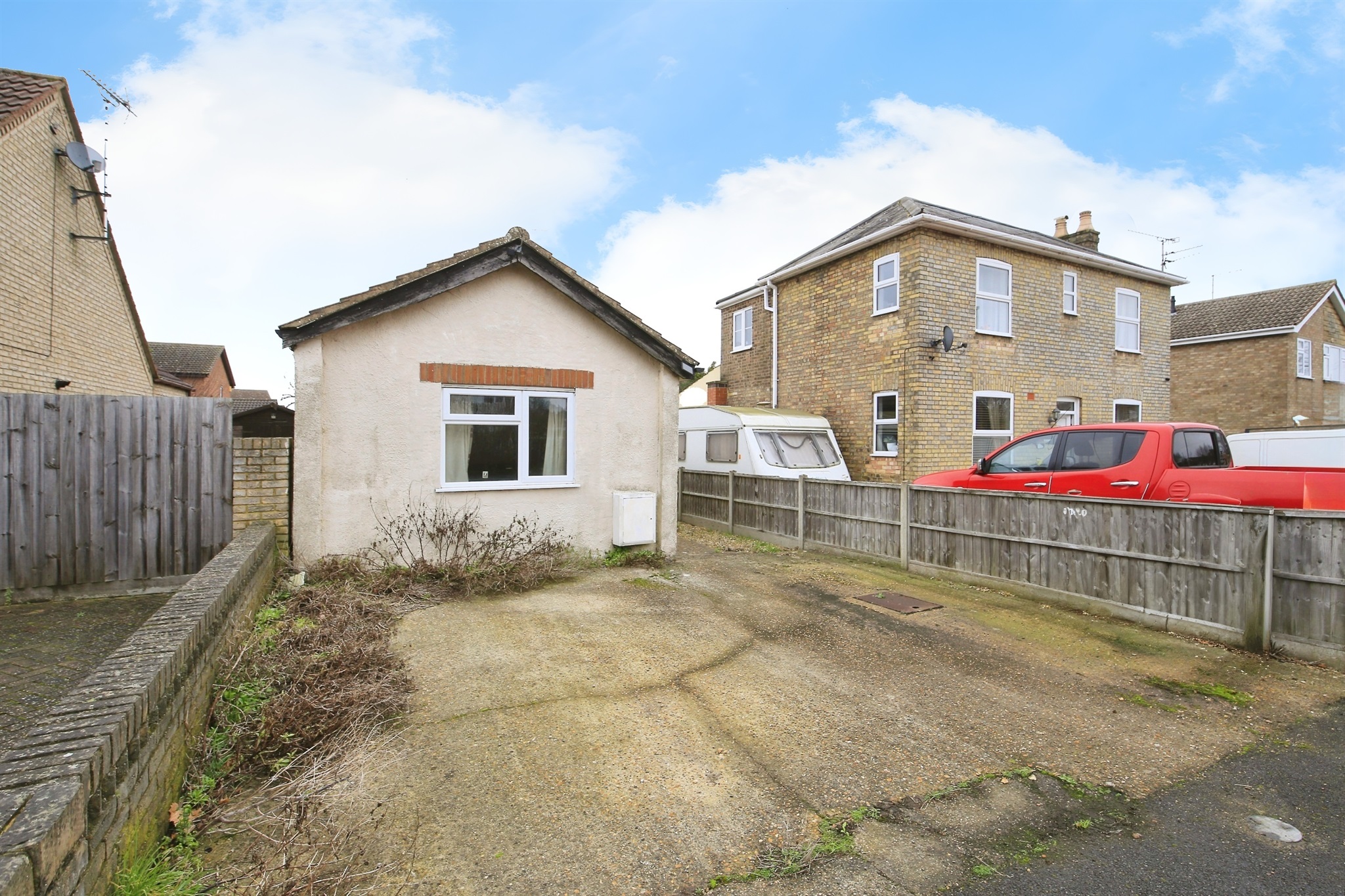 2 bed Detached Bungalow